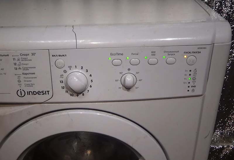 Мигают лампочки на стиральной машине